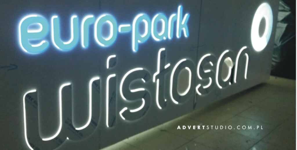 Pylon WisloSan Euro-Park-Advert reklama