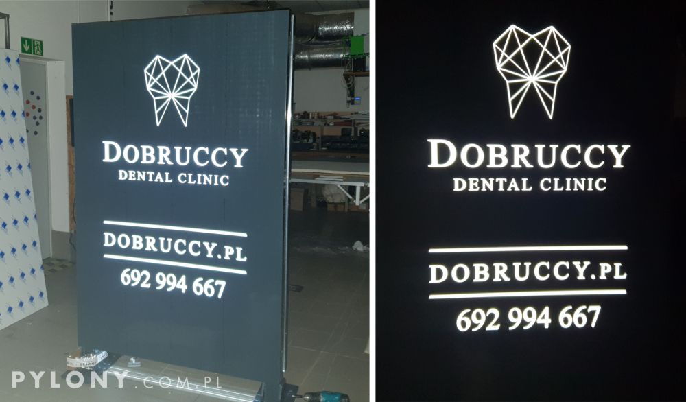 Pylony reklamowe Dental Clinic